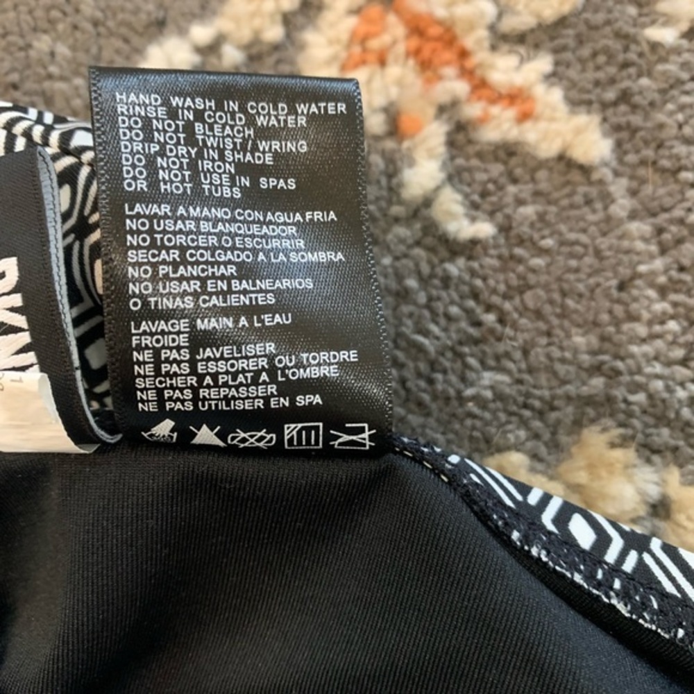 DKNY Women’s Bandeau Maillot Black White Geo‎ Size Med - Picture 7 of 9